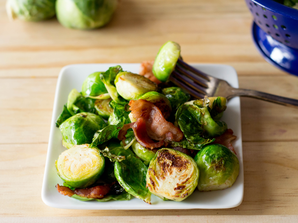 Two-Ingredient-Side-Dish-SO-GOOD-Brussel-Sprouts-with-Bacon